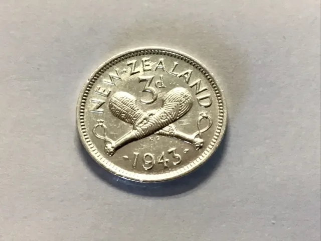 1943 New Zealand 3 Pence George VI. KM-7  Silver