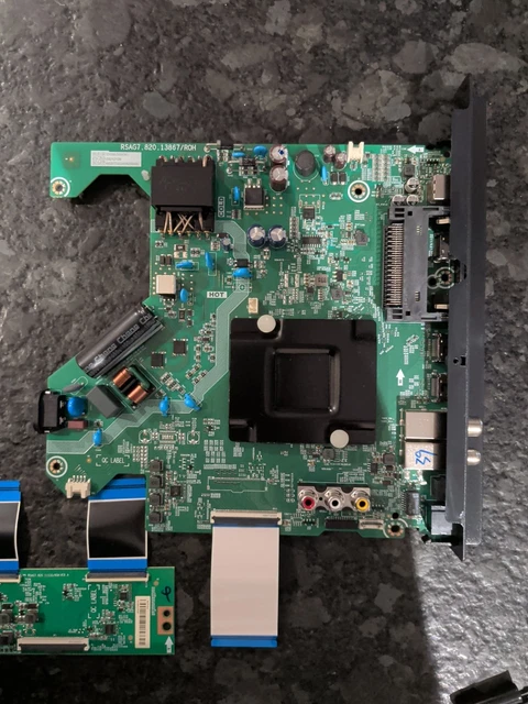 PIECES DETACHEES: Carte mère Tv Hisense 43E79KQ RSAG9.820.12903.R0H N0331 - D'occasion en très bon état