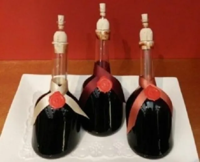 TRADITIONELLER BALSAMICO-ESSIG MODENA 300 ml ALT 100 JAHRE, HANDWERKER NEKTAR.