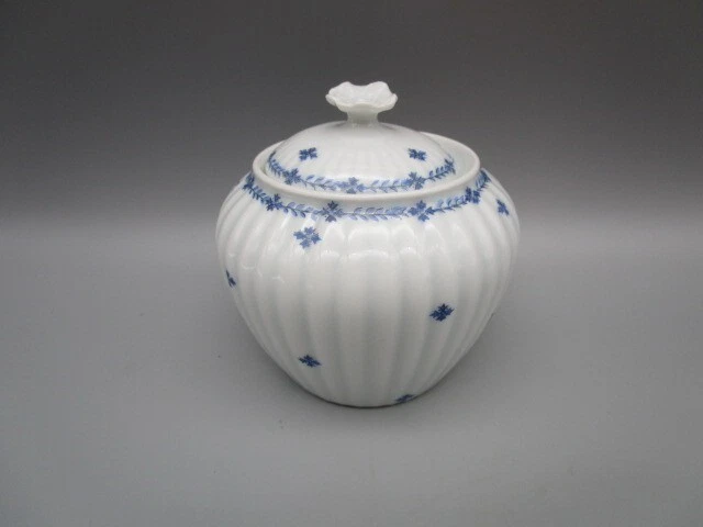 Sucrier ancien en porcelaine de Limoges