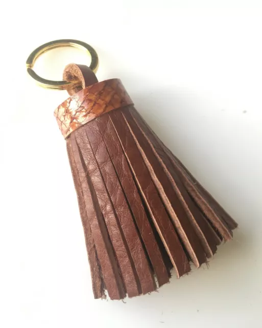 Bijou de sac, porte-clés, pompon cuir marron, bague cuir de poisson