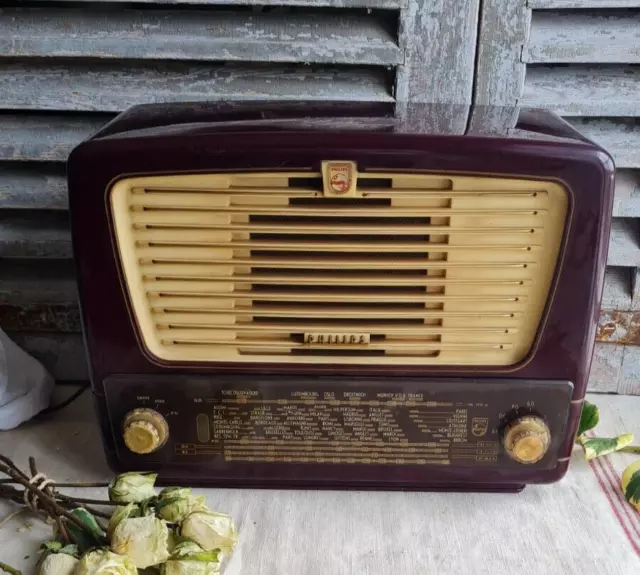 Ancienne Petite Radio Poste Philips Bakelite