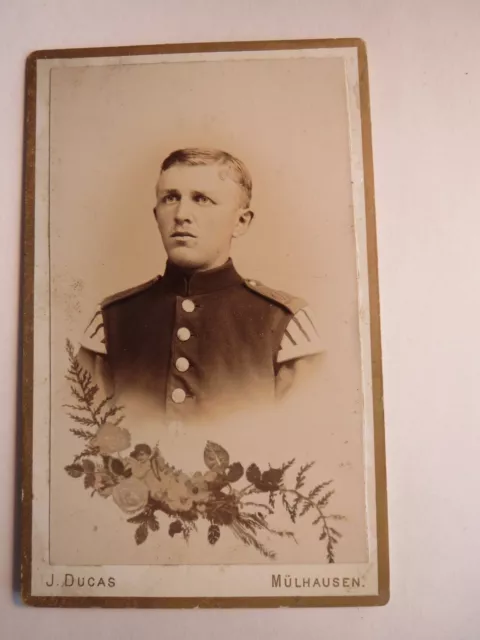 Mülhausen Elsass - Soldat in Uniform - Regiment IR 142 - Schwalbennester / CDV