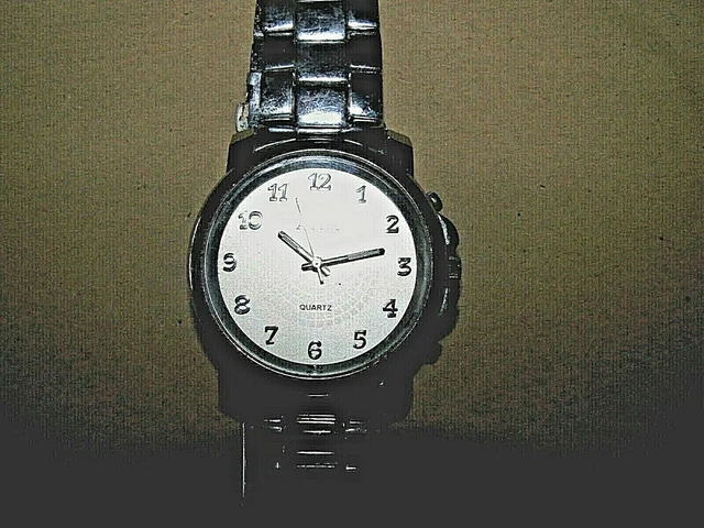 Montre Homme Dauteuil Quartz - Boîtier Et Bracelet Métal Argenté, Style Classique - Occasion, Pile à Remplacer