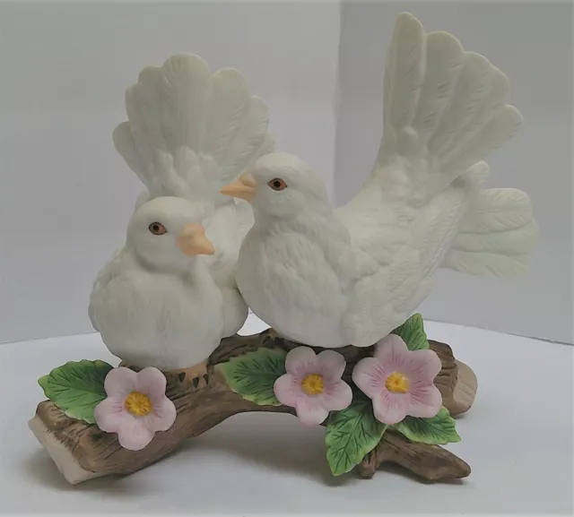 Vintage Home Interiors Porcelain Courtship Doves Love Figurine 14530 White Birds