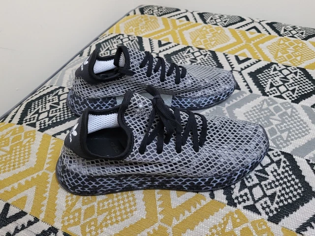 Deerupt on sale argento adidas