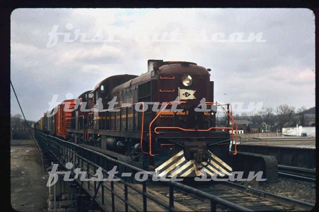 R DUPLICATE SLIDE - Lehigh Valley LV ALCO RS-2 Action on Freight