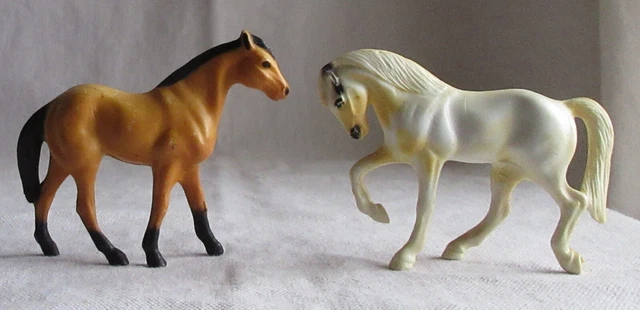Hartland Tinymites Quarter Horse, Buckskin - Morgan, Palomino - Ears Together