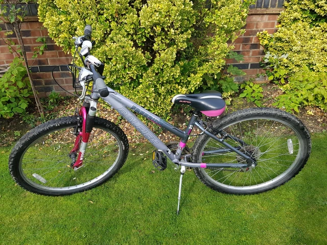 RALEIGH FREERIDE MOUNTAIN Bike All Terrain Series 21 Speed Girls