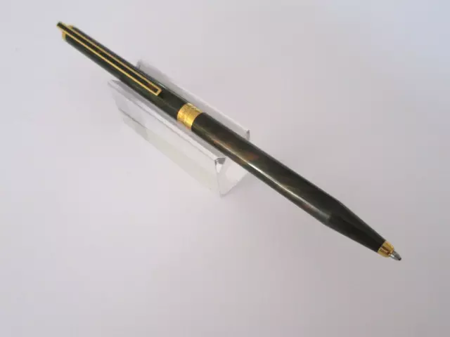 Magnifique Stylo Bille De Prestige S.t. Dupont Slim Laque De Chine N330