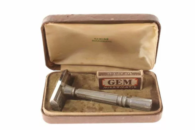 Antique Gem Micromatic Safety Razor With Blades Box & Case