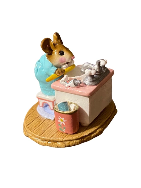 Wee Forest Folk Pearly Whites M-248 1999 ROSE Pink Pajamas Toothbrush Mouse