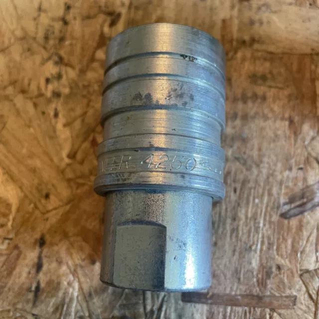 Pioneer Hydraulic Coupler 4250