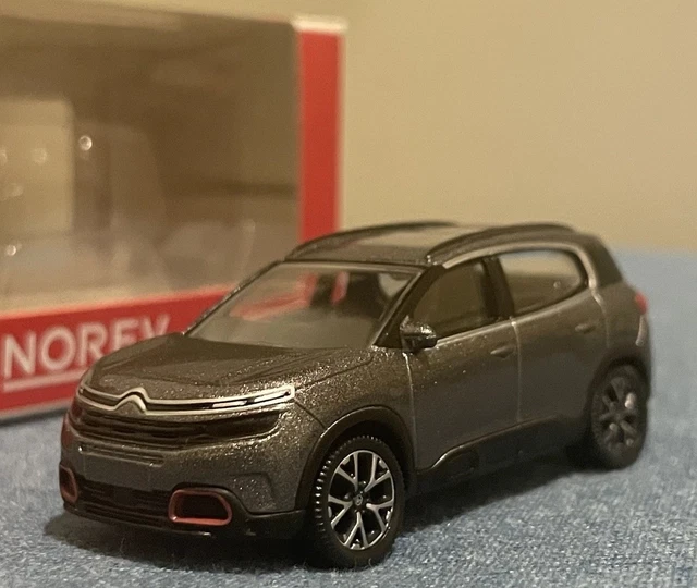 Miniature Norev Citroën C3 Aircross 2017 Grise Toit Blanc - Échelle 1:64 (3 Pouces) - Neuf