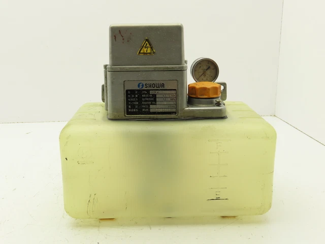 Showa LCB4 7864-2 Lubrication Oil Pump Machine Oiler 6L Tank 0.1 L/Min 200V