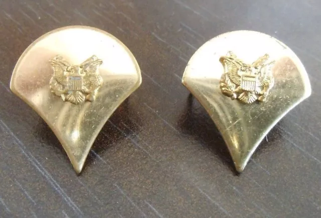 US Army Unit Crest, Pin für Uniform, Grade Specialist,  in Gold  1 Paar,  neuw.