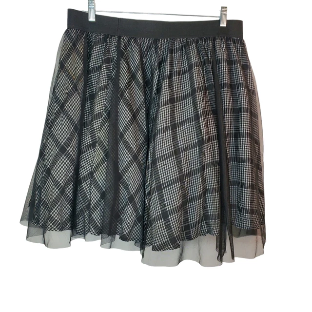 Torrid Mini Skirt Size 1 (14/16) Black White Tulle Full Petticoat Goth New