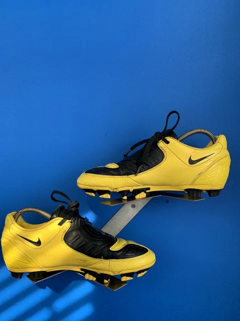 nike total 90 laser i yellow