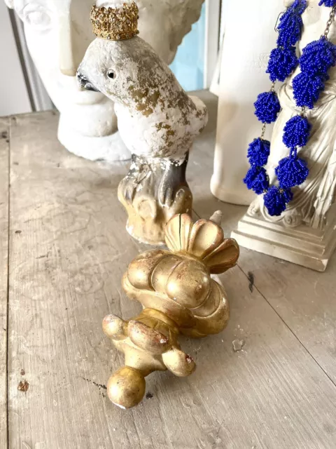 Ancien Ornement En Bois Doré Antique Georgian Gold Wooden Ornament.