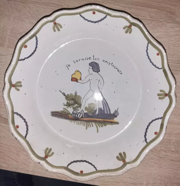 Assiette décors révolutionnaire reproduction je terasse les aristocrate