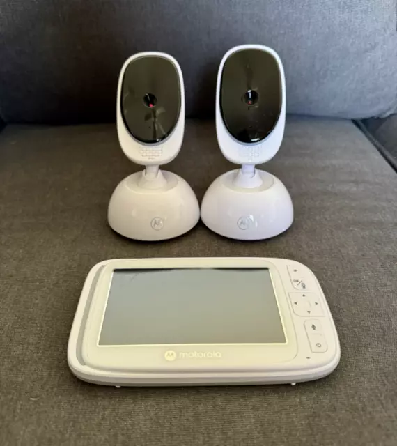 Motorola VM75-2 5 inch Cameras and Remote Pan Video Baby Monitor