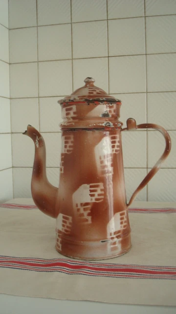 Cruche ancienne en grès poterie Corse - France Cruche ancienne en grès poterie Corse - France