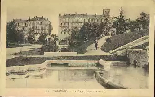 26 - cpa - VALENCE  - Le parc Jouvet