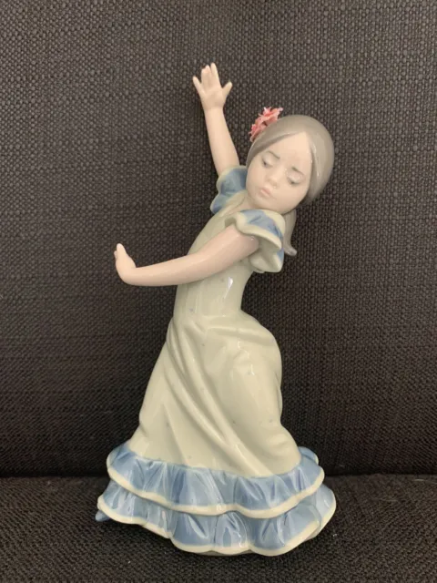 Lladro Spanish Flamenco Dancing Girl Figurine Lolita/Perfect condition!