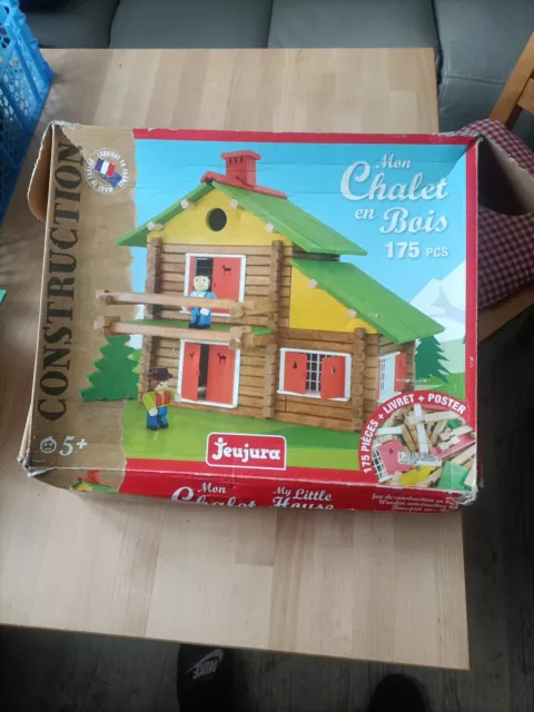 JEUJURA Mon Chalet en Bois 175 Pièces- Jeu de Construction - Jeux  Complet