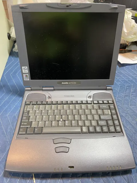 Toshiba Satellite 4070CDS Vintage Laptop PC DOS Windows 95 98 Gaming Celeron