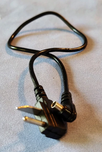 Vintage 12" Camera flash sync cable In Excellent Condition. Unbranded