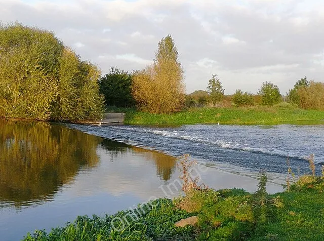 Photo 6x4 Weir across the River Trent near Alrewas, Staffordshire Overley c2009