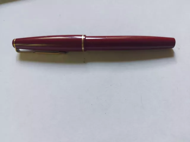 Parker "17" Lady Red Fountain Pen