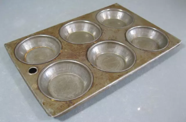 Vintage metal muffin/scone baking tray 6 slot -kitchenalia