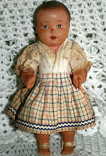 CHARMANTE PETITE POUPEE ANCIENNE EN COMPOSITION 34 CM