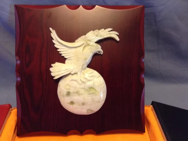 Rare SHAANXI MSUN MARBLE OR ONYX EAGLE FALCON HAWK DESK PLAQUE CHINESE SHANXI