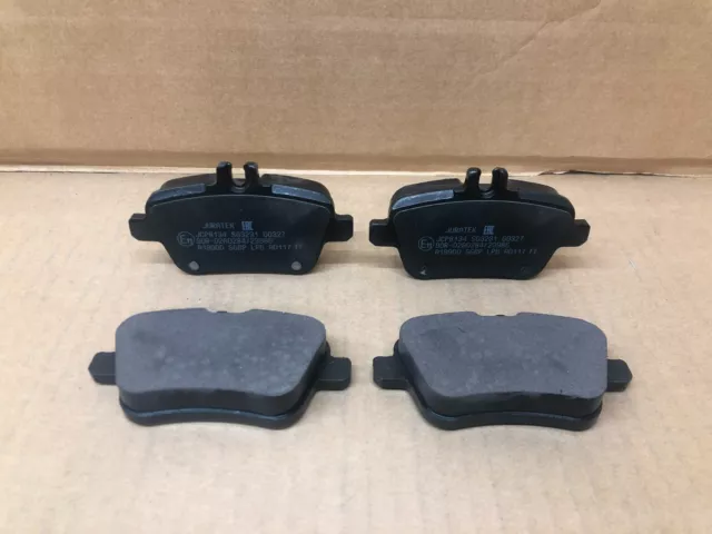 Brand New Rear Brake Pad Set For Mercedes Cla 2013-2019