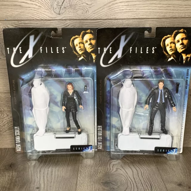 THE X FILES Agent Fox Mulder & Dana Scully Lot Series 1 McFarlane Toys, 1998