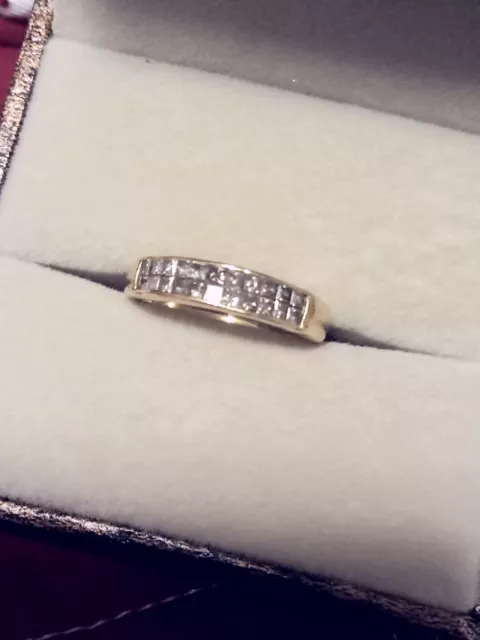 Beautiful 14k yellow gold Princess Cut Diamond Ring