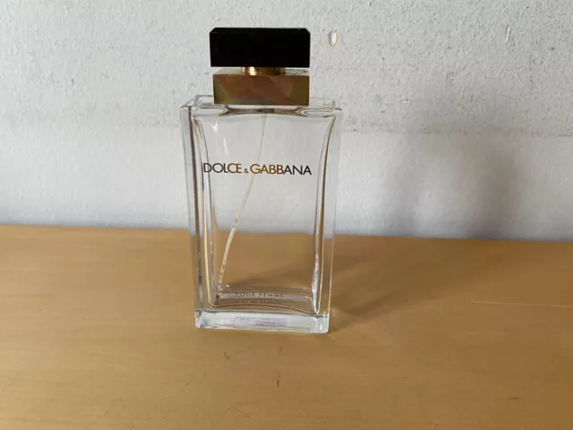 Perfume bottle DOLCE & GABBANA Frasco de perfume - POUR FEMME - EMPTY VACIA