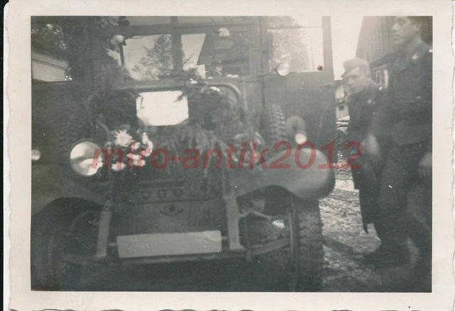 Foto, Funker der Lw., Breslau, fahrt rtg. Tr.Üb.Pl. Neuhammer...., 5026-556