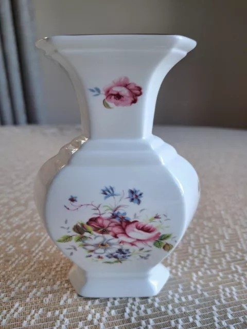Vintage Coalport Bud Vase : Bone China : Shrewsbury Pattern: 6 Inches Tall