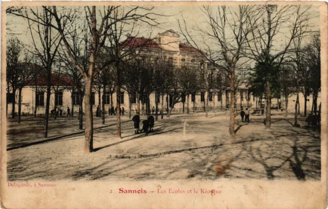 CPA SANNOIS - Les Écoles et le Kiosque (380950)