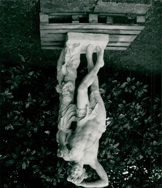 Statue of the vine Bacchus. - Vintage Photograph 822266