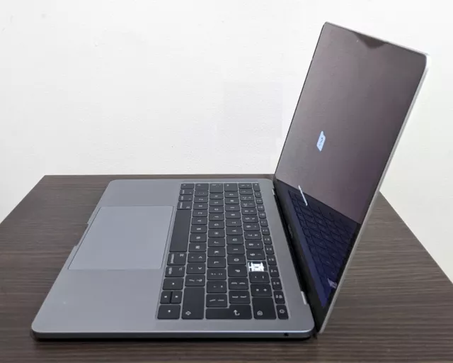 Apple MacBook Pro 13.3" Mid-2017 (Intel i5-7360U, 2.30GHz, 8GB RAM)