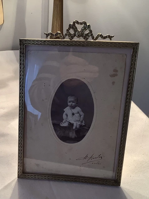 Ancien Cadre Photo Posable En Laiton Doré – Style Louis Philippe – 16x21cm – XXème
