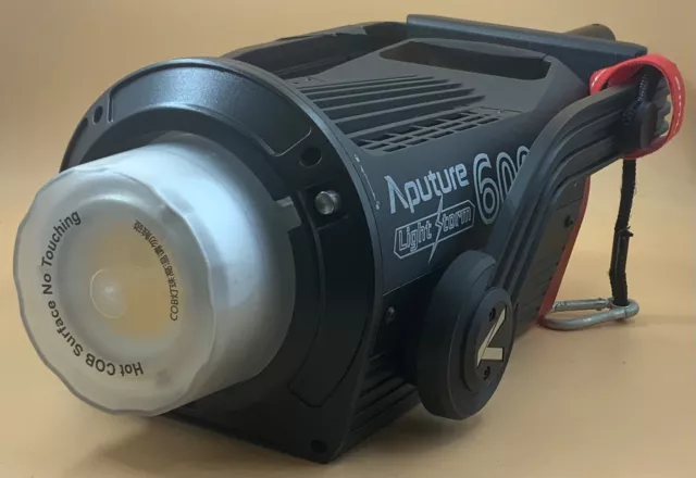 Aputure Light Storm LS-600D Pro Daylight LED Light  V Mount (APE0126A2C)