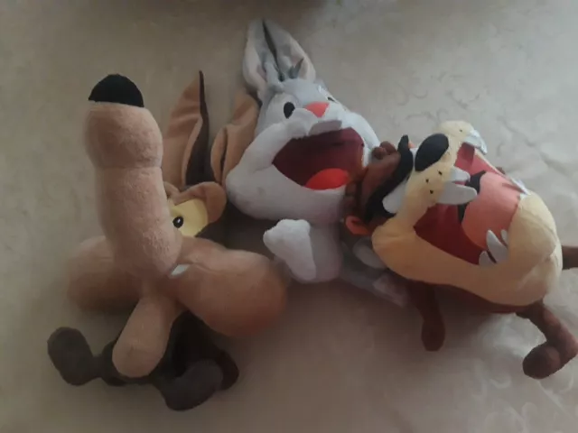 LOONEY TUNES , LOT de 3 PELUCHES TCC , BUNNY - TAZ - WIL