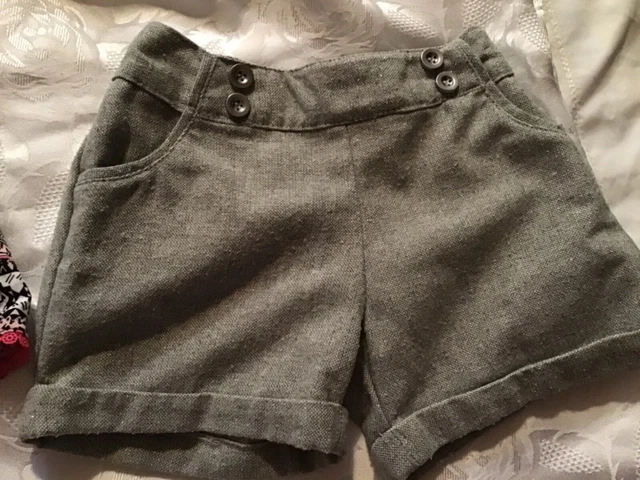 Immaculate Bundle Girls Clothes (9) Shorts/Dress/Skirt/Tops Etc Age 3/5 Years 9