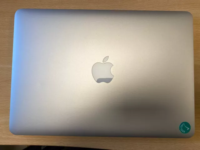 Apple MacBook Pro 13" metà 2014, 2,6 GHz i5 8 GB 128 GB unità di memoria a stato solido, argento 3